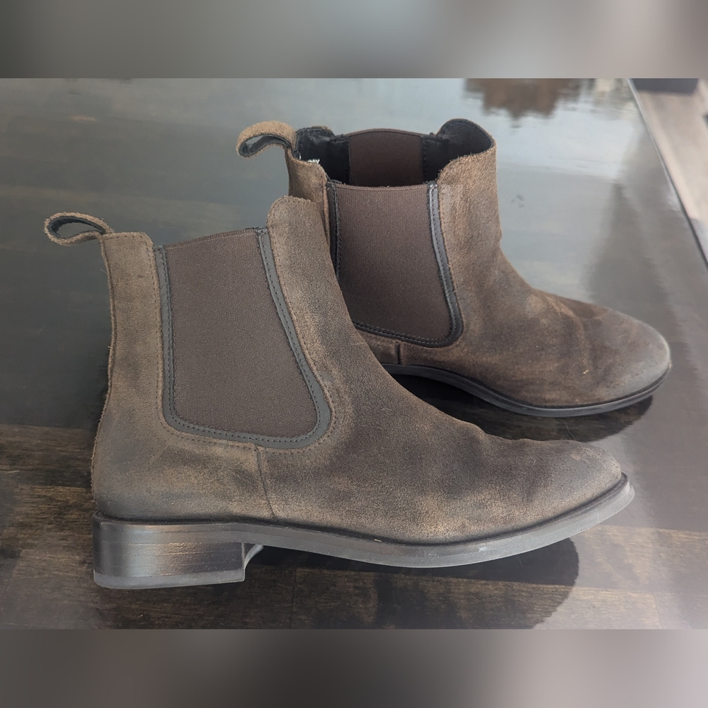 Thursday Duchess Chelsea Boots